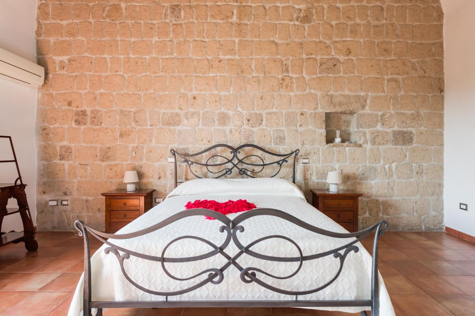 Masseria A Quaranta - Rooms & Events San Marco Evangelista エクステリア 写真